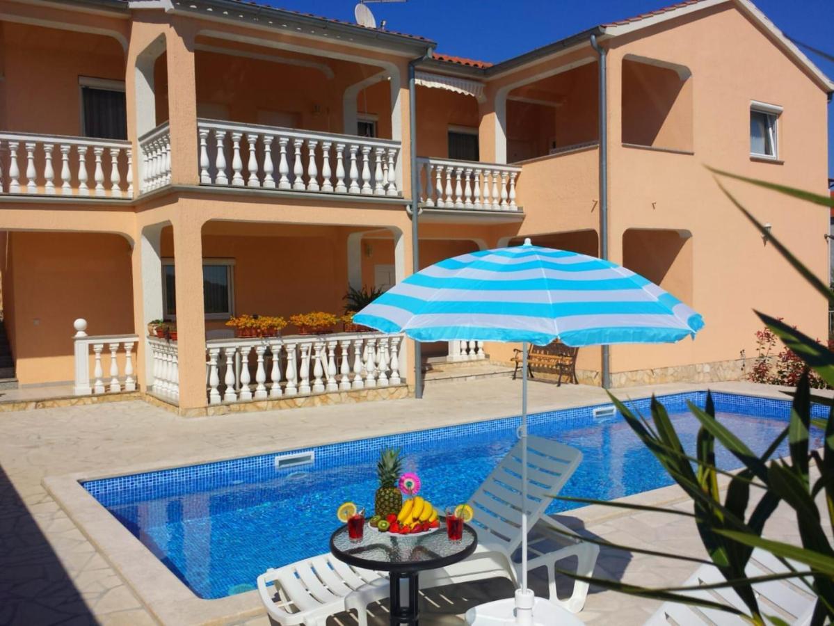 Haus Delphin Daire Poreč Dış mekan fotoğraf