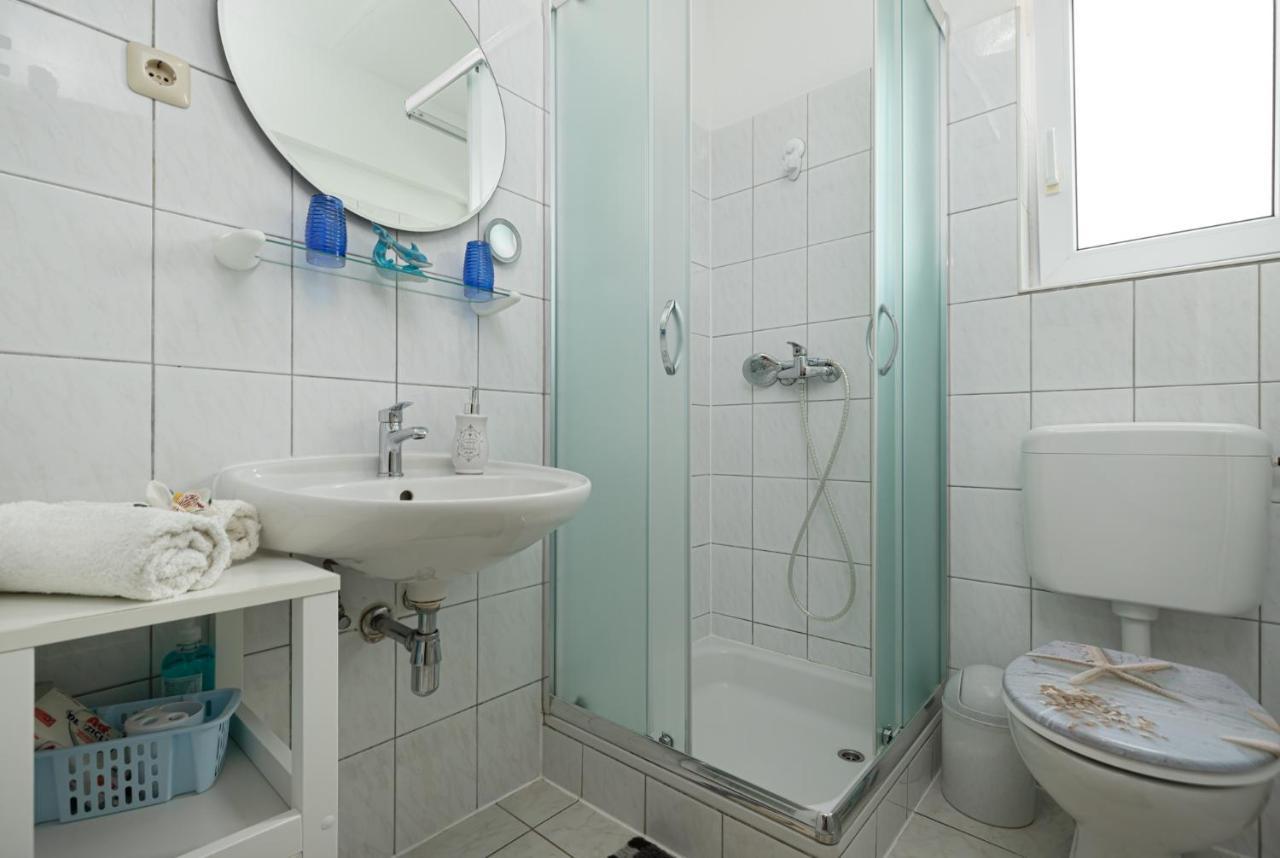 Haus Delphin Daire Poreč Dış mekan fotoğraf